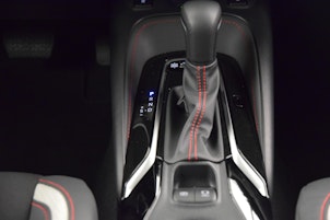 Vehicle image TOYOTA Corolla 2.0 HSD GR Sport