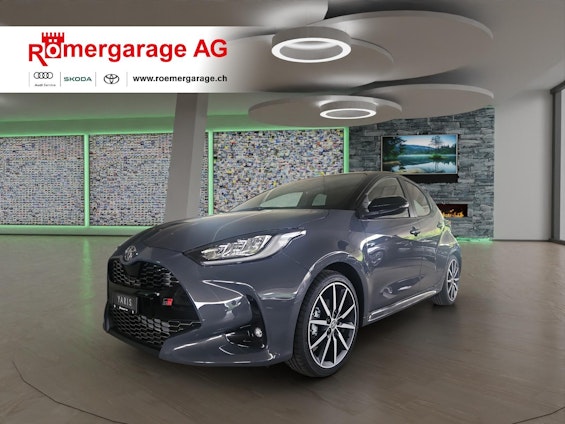 First vehicle image