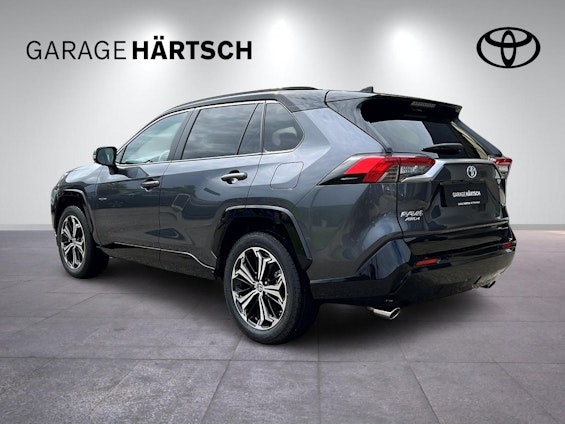 Vehicle image 3 Vehicle image 3