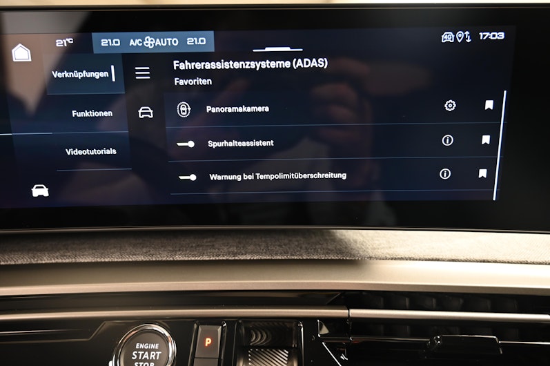 Vehicle image PEUGEOT 3008