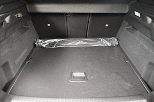 Vehicle image PEUGEOT 3008 e-Launch Edition AWD