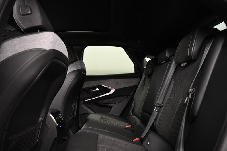 Vehicle image PEUGEOT 3008