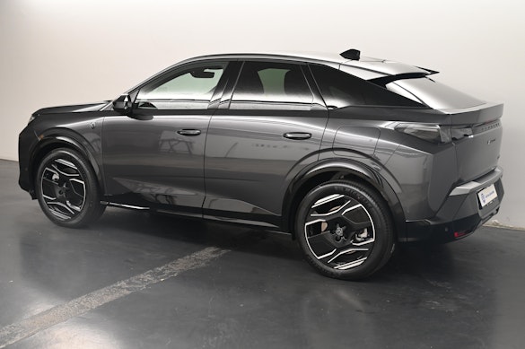 PEUGEOT 3008 e-Launch Edition AWD 3