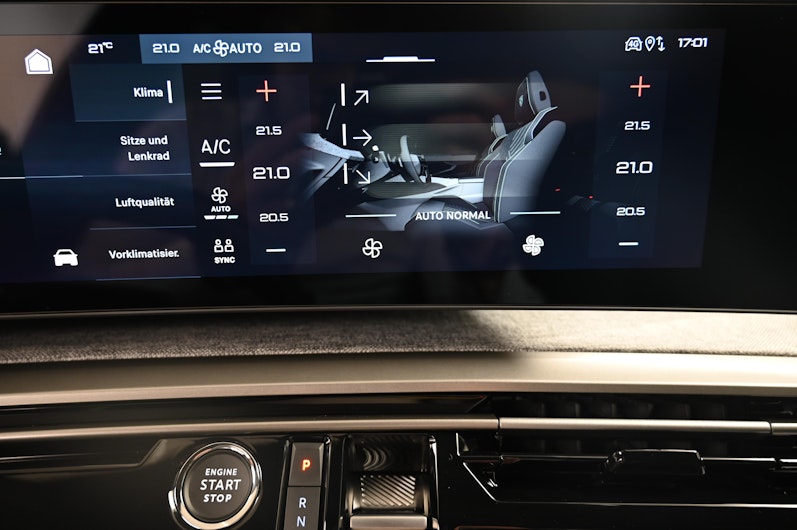 Vehicle image PEUGEOT 3008