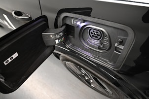 Vehicle image PEUGEOT 5008 e-Launch Edition AWD