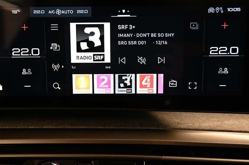 Vehicle image PEUGEOT 5008