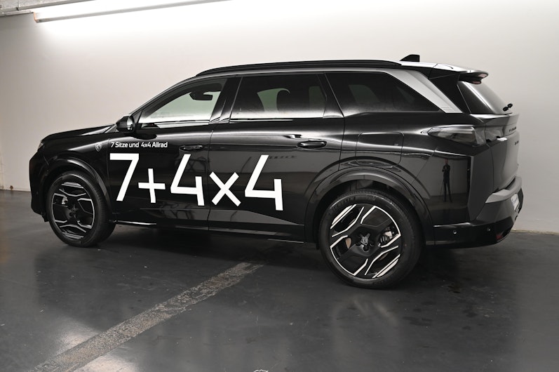 Vehicle image PEUGEOT 5008