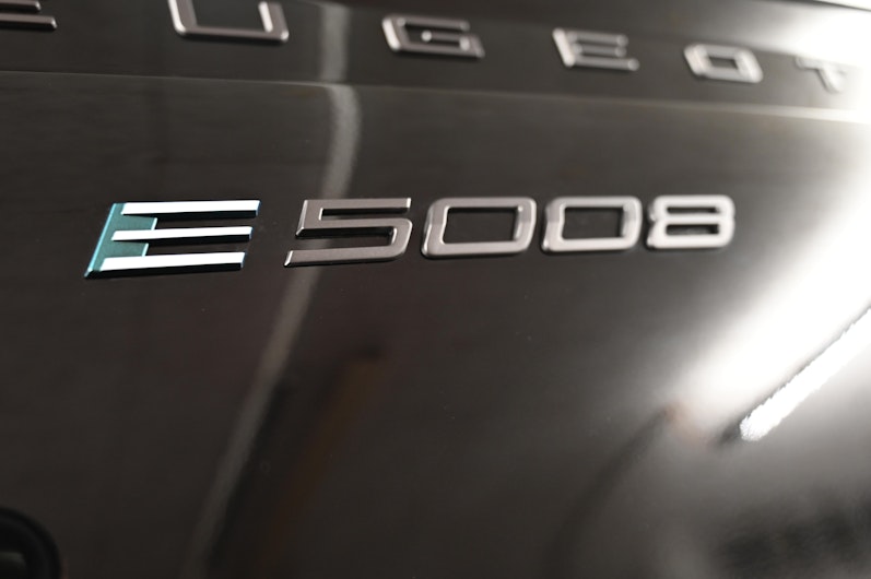 Vehicle image PEUGEOT 5008