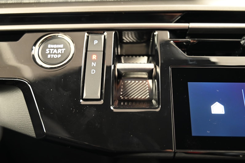 Vehicle image PEUGEOT 5008