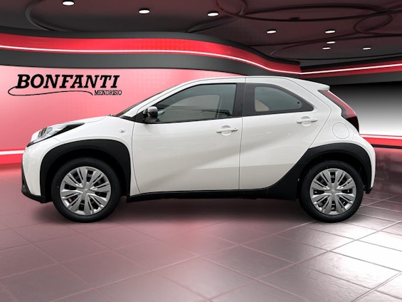 Vehicle image 3 Vehicle image 3