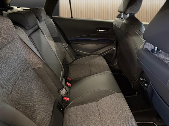 Vehicle image 12 Vehicle image 12