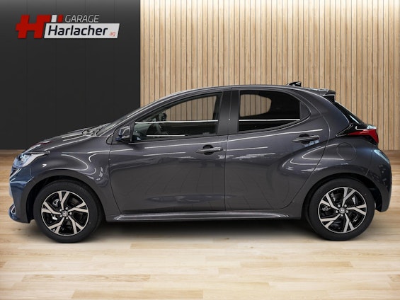 Vehicle image 7