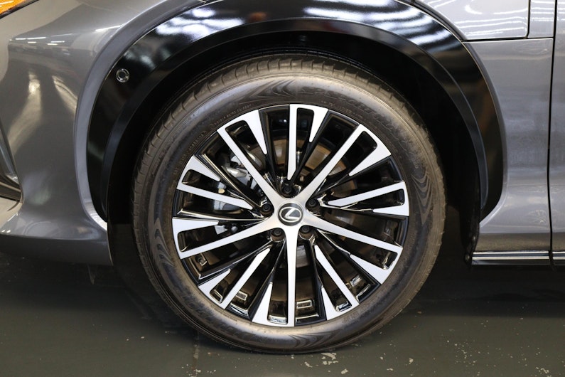 Vehicle image LEXUS RZ