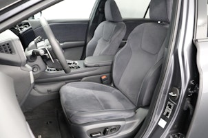 Vehicle image LEXUS RZ 450e Excellence