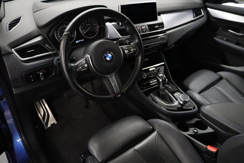 Vehicle image BMW 2 SERIES