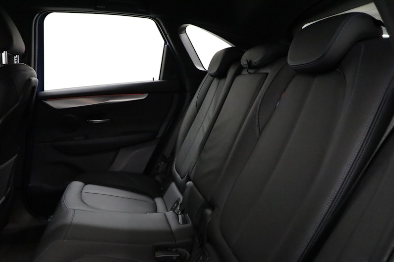 Vehicle image BMW 2 SERIES