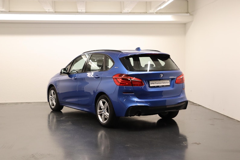 Vehicle image BMW 2 SERIES