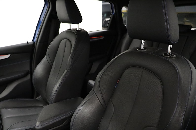 Vehicle image BMW 2 SERIES