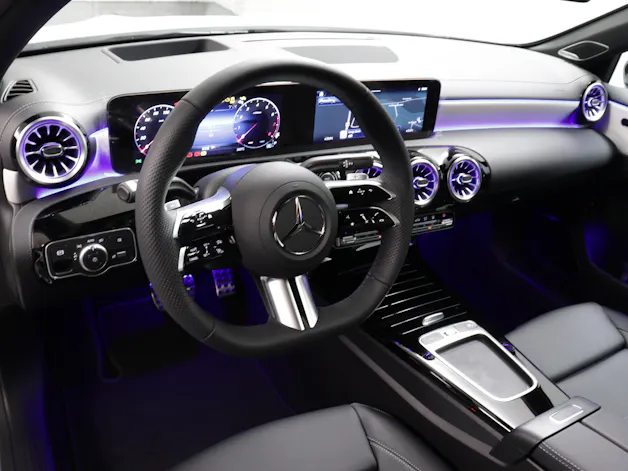 Mercedes-Benz A 250 AMG Line 4m