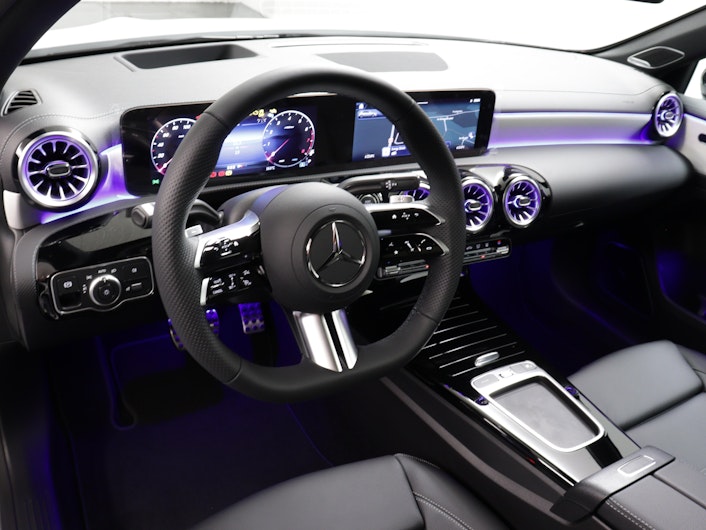 Vehicle image MERCEDES-BENZ A 250