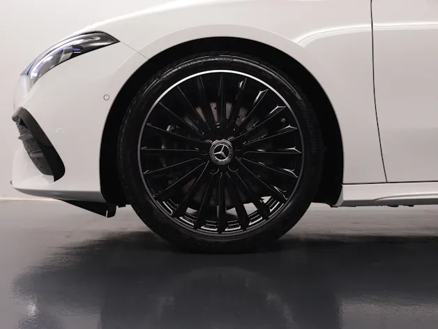 Mercedes-Benz A 250 AMG Line 4m