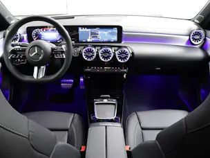 Mercedes-Benz A 250 AMG Line 4m