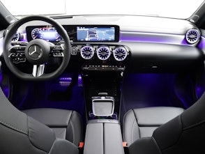 Vehicle image MERCEDES-BENZ A 250 AMG Line 4m