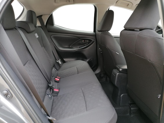 Vehicle image 7