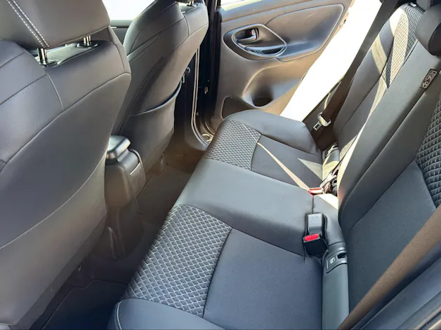 Toyota Yaris 1.5 VVT-i HSD Premium