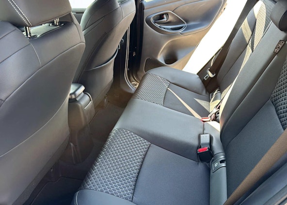 Vehicle image 8 Vehicle image 8