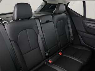 Volvo XC40 2.0 B3 MH Plus Dark