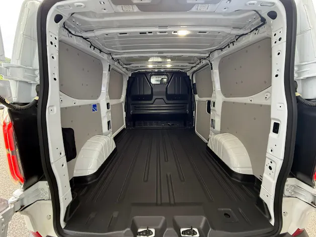 Ford Transit Custom Van 320 L1H1 65kWh Trend
