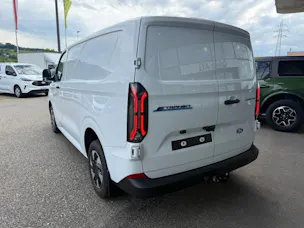 Ford Transit Custom Van 320 L1H1 65kWh Trend