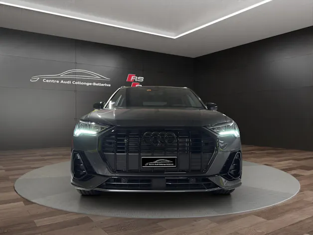 Audi Q3 35 TFSI S line Attraction S-tronic