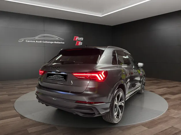 Audi Q3 35 TFSI S line Attraction S-tronic