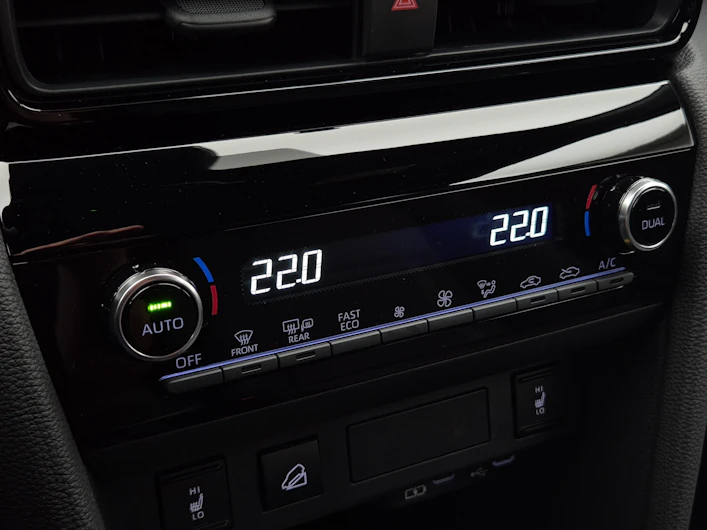 Fahrzeugbild TOYOTA YARIS CROSS