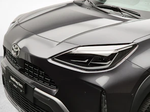 Fahrzeugbild TOYOTA Yaris Cross 1.5 VVT-i HSD Premium AWD-i