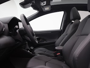 Vehicle image TOYOTA Yaris 1.5 VVT-i HSD Premium