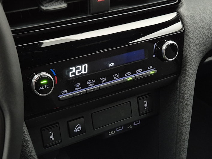 Vehicle image TOYOTA YARIS CROSS