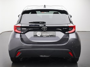 Vehicle image TOYOTA Yaris 1.5 VVT-i HSD Trend