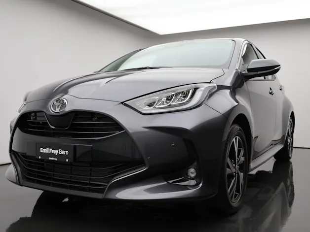 Toyota Yaris 1.5 VVT-i HSD Trend ab 1.99% Leasing