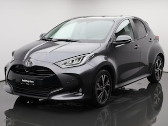 Vehicle image TOYOTA Yaris 1.5 VVT-i HSD Trend