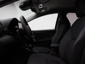 Vehicle image TOYOTA Yaris 1.5 VVT-i HSD Trend