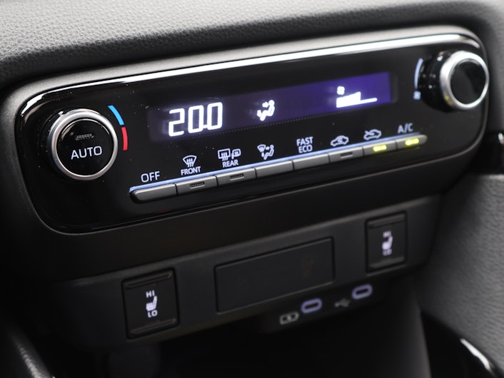 Vehicle image TOYOTA YARIS