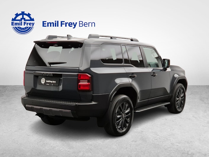 Vehicle image TOYOTA LANDCRUISER