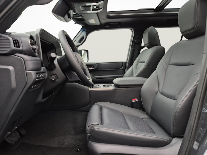 Vehicle image TOYOTA LANDCRUISER