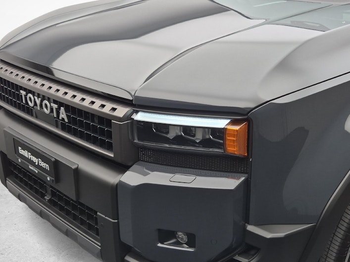 Vehicle image TOYOTA LANDCRUISER