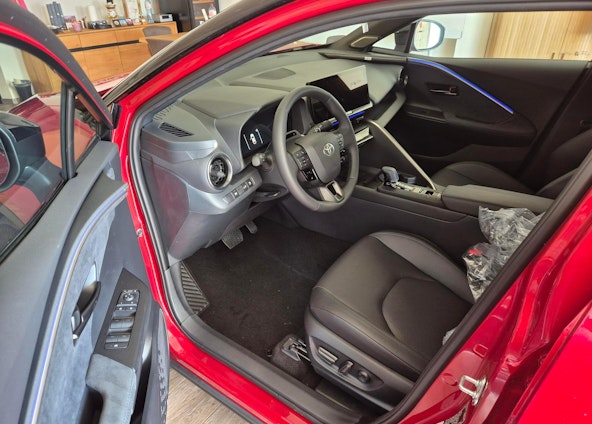 Vehicle image 8 Vehicle image 8