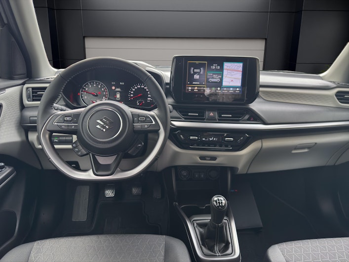 Vehicle image SUZUKI SWIFT