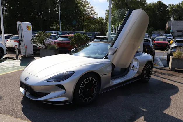 MG Cyberster 77kWh